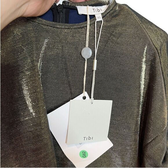 Welcome to my closet! - Picture 11 of 13